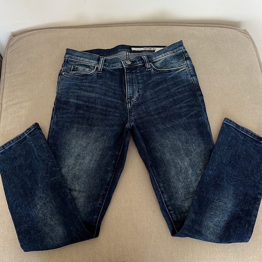 DKNY JEANS